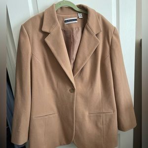 Amanda Smith II Wool and Cashmere blend blazer